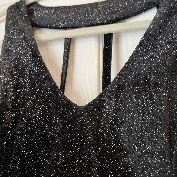 Forever 21 Black/Silver Mini Dress
Size Medium‎ NWT - Picture 4 of 8